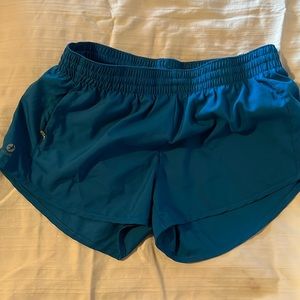 Oiselle shorts with side zipper pocket.
